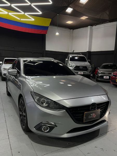 Mazda 3 Touring 2.0 Automático - imagen secundaria 2