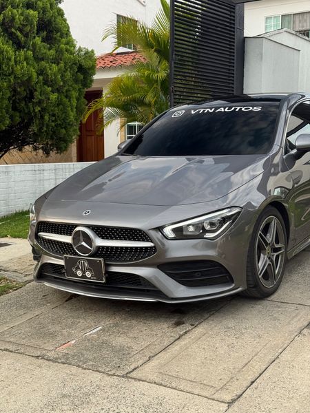Mercedes Benz CLA 200 2023 - imagen secundaria 1