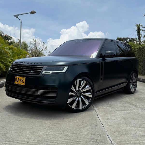 Land Rover Range Rover SV Edición especial 2033 - imagen 1