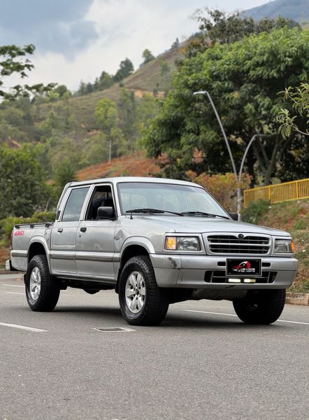 Mazda B2600 1998 - imagen secundaria 2