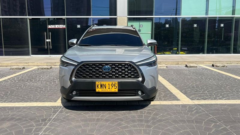 TOYOTA COROLLA CROSS SEG HIBRIDA - imagen secundaria 2