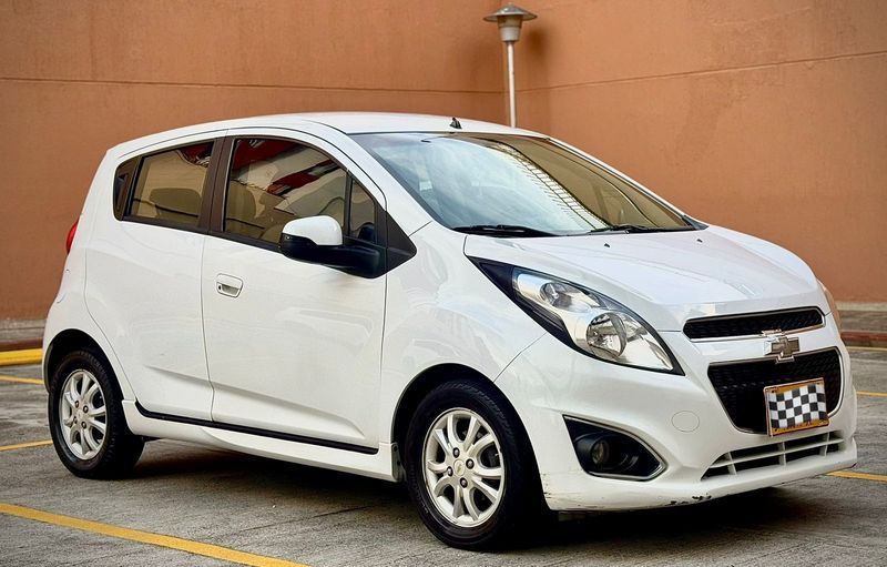 Chevrolet Spark GT 2014 - Interior en cuero - imagen secundaria 2