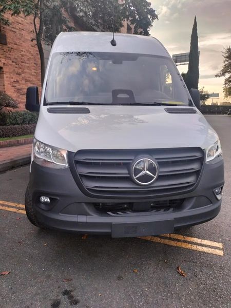 Mercedes Benz E SPRINTER 314 PANEL ELECTRICO MOD 2025 DEMO CAR TEST DRIVE GANGAZO COMO NUEVO 1300KM - imagen secundaria 2