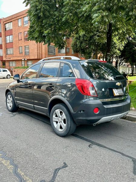 CHEVROLET CAPTIVA SPORT AT 2.4cc 5P 4X2 MOD 2015 - imagen secundaria 2