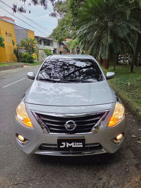 NISSAN VERSA ADVANCED 2018 - imagen secundaria 2