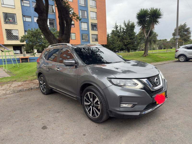 Nissan X-Trail Exclusive 2018 - imagen secundaria 2