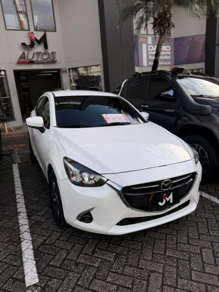 mazda 2 grand touring 2018 - imagen secundaria 1