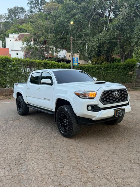 Toyota tacoma TRD SPORT 2022 - imagen secundaria 1