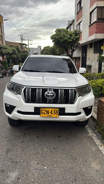 Toyota Prado TXL 2020 - imagen secundaria 1