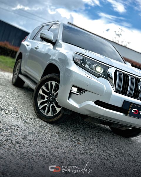 Toyota Prado VX 4.0 Gasolina - imagen secundaria 1