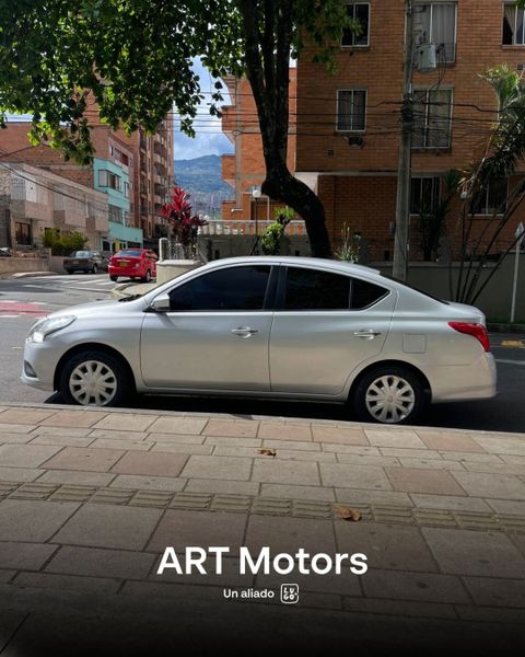 Nissan Versa Sense 2016 Mecánico 1.6 Único Dueno - imagen secundaria 1