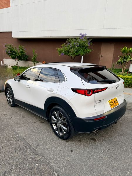 Mazda CX-30 2.5 Grand Touring Lx - imagen secundaria 2