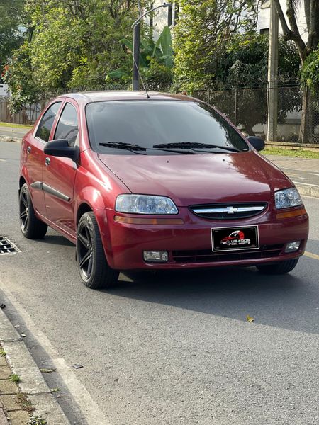 Chevrolet Aveo Family 2010 - imagen secundaria 2