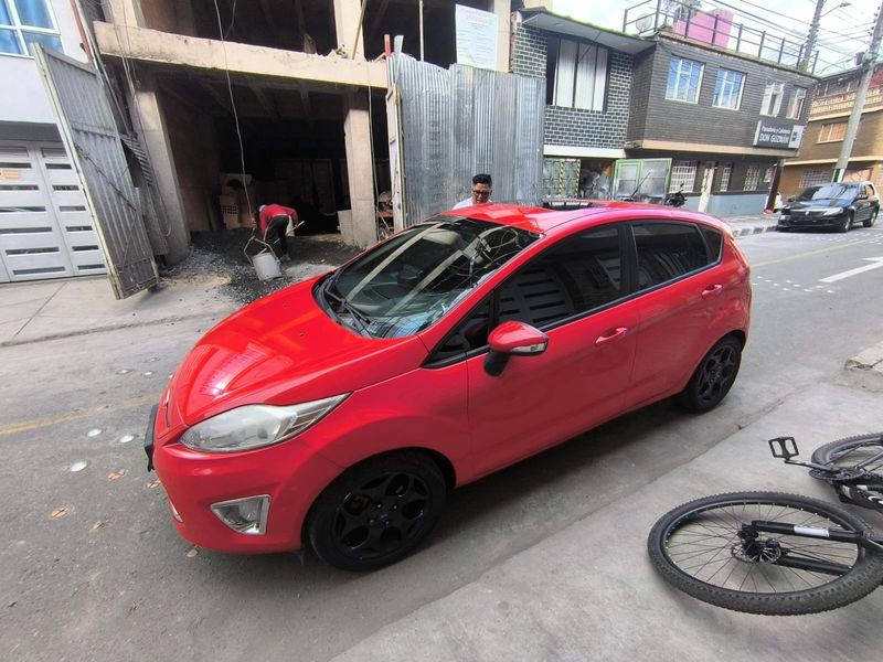 Ford FIESTA SES MECANICO 2012 ANDROID - imagen secundaria 1