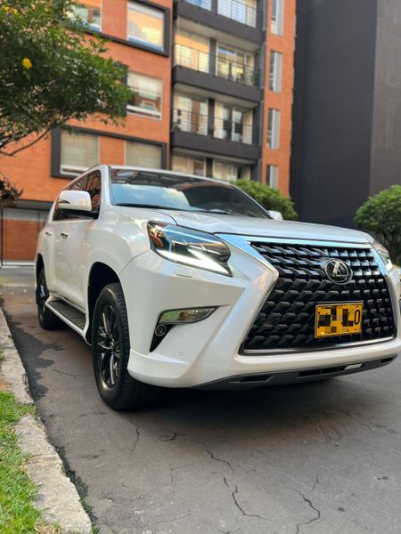 Lexus GX 460 2020  33.475 km  Excelente Estado  Venta Directa - imagen secundaria 1