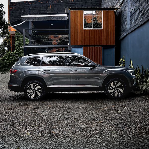Volkswagen Teramont Highline 2024 - imagen secundaria 1