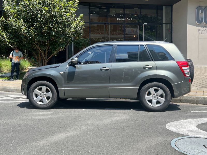 Suzuki Grand Vitara SZ 2009 - imagen secundaria 1