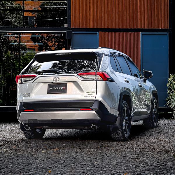 Toyota RAV4 Limited 2020 - imagen secundaria 2