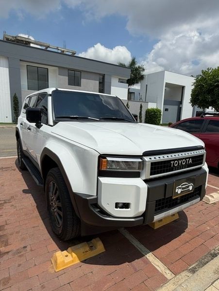 TOYOTA PRADO TX GASOLINA 2026 FULL - imagen secundaria 2