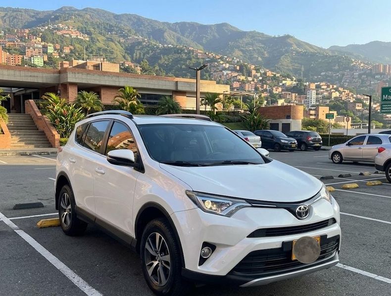 Toyota RAV4 2017