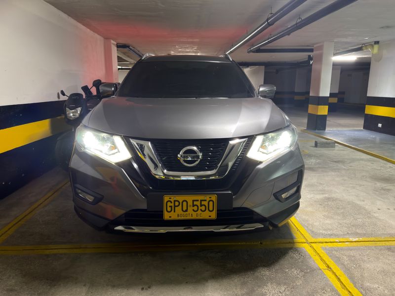 Nissan X-Trail Exclusive 2.5 AWD - imagen 1