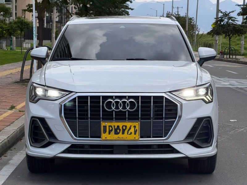 AUDI Q3 40 TFSI PROGRESIVE 2.0T 2022 AT - imagen secundaria 1