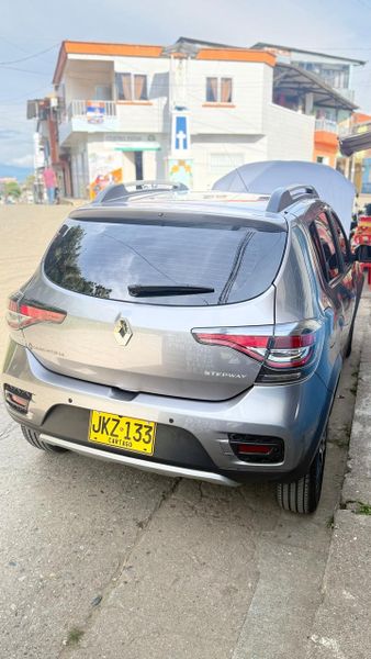 Renault Sandero Stepway 2022 - imagen secundaria 2