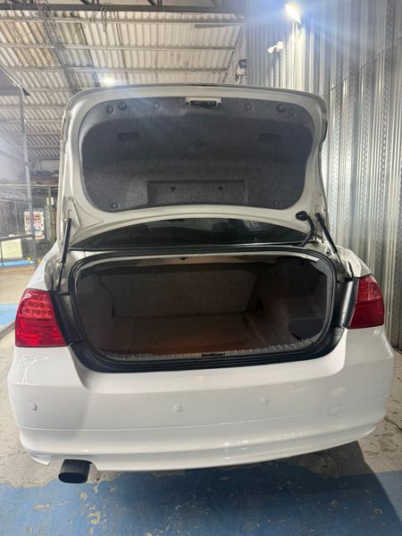 BMW 318i EN EXCELENTES CONDICIONES ACEPTO PERITAJE - imagen secundaria 2