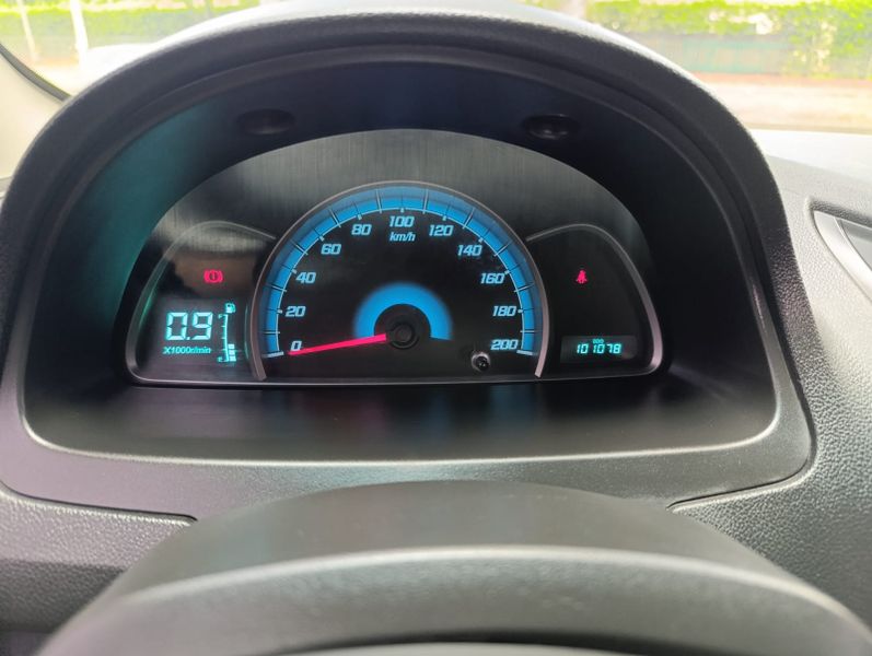 Chevrolet Sail - imagen secundaria 1