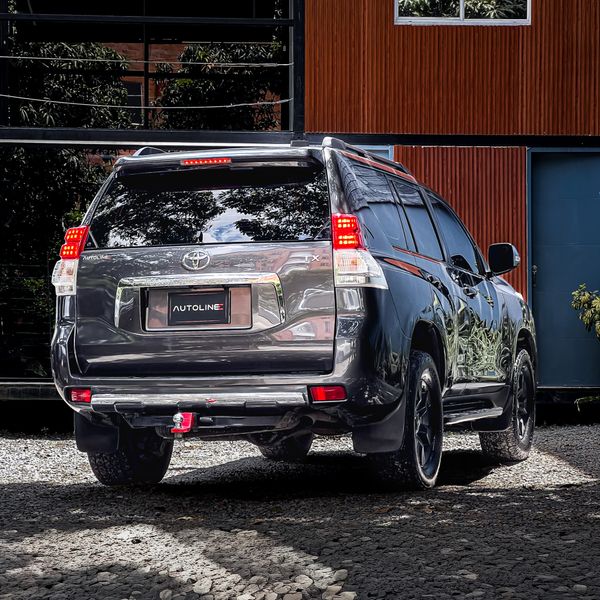 Toyota Prado TX 2013 - imagen secundaria 2