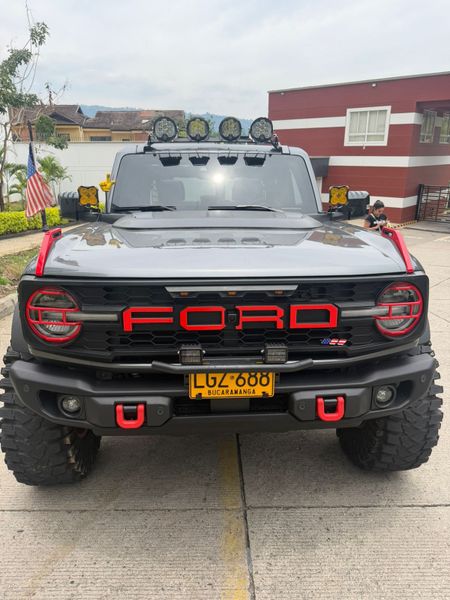 Ford bronco Wildtrak 2024 aut 4x4 - imagen secundaria 2