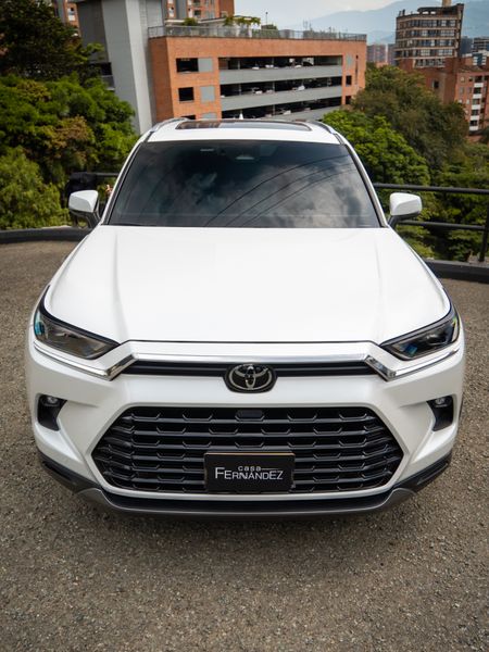 Toyota  Highlander híbrido 2024 - imagen secundaria 1