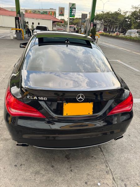 Mercedes Benz CLA 180 - imagen secundaria 2