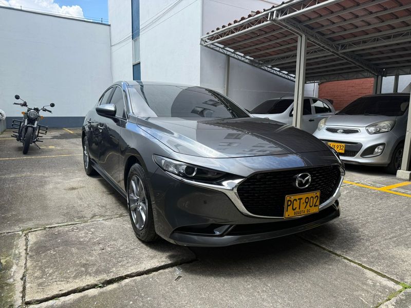 Mazda 3 Touring Híbrido 2025 - imagen secundaria 1
