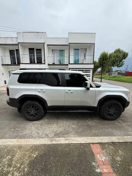 TOYOTA PRADO TXL  2025 - imagen secundaria 1