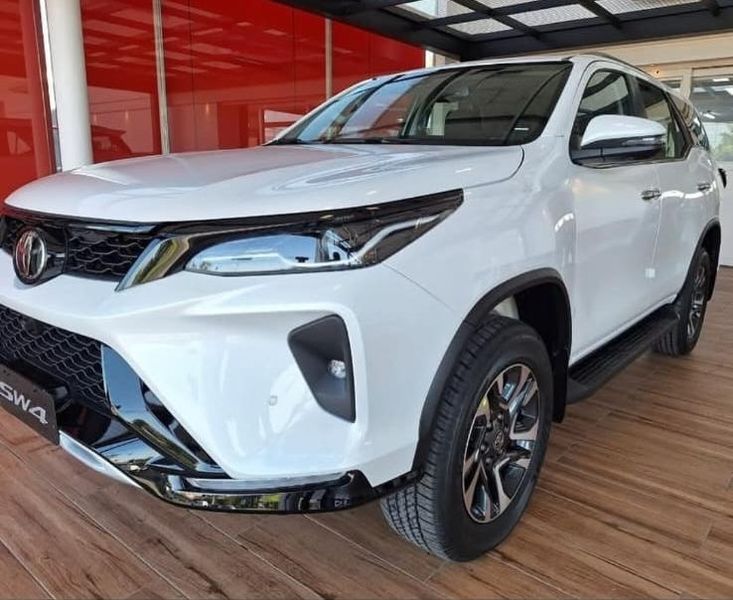 Toyota Fortuner SRV 2026 - imagen secundaria