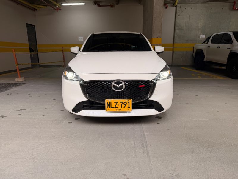 Mazda 2 Grand Touring LX hatchback 2024 - imagen secundaria 1