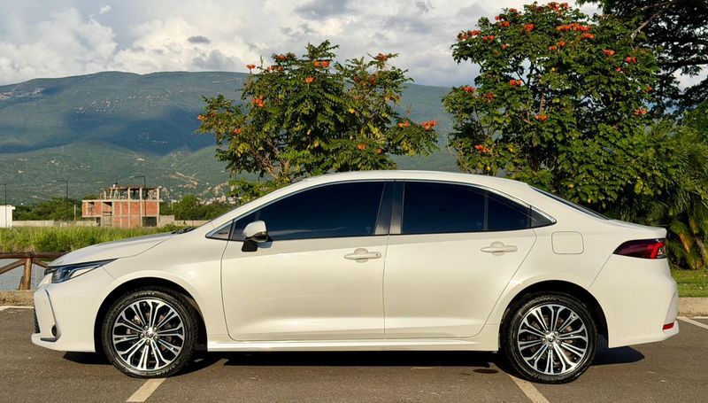 Toyota corolla SEG - imagen secundaria 2