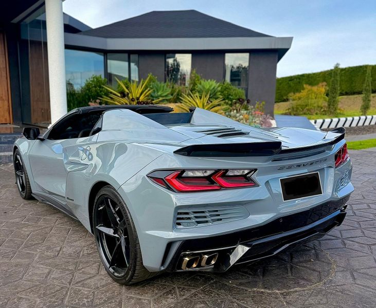 Chevrolet Corvette E-Ray - imagen secundaria 1