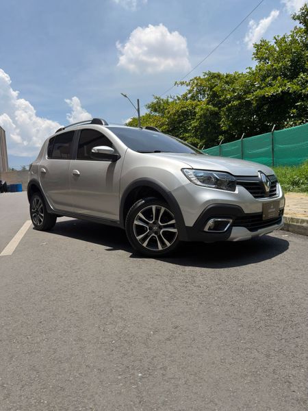 Renault Sandero Stepway Intens 2021 - imagen secundaria 2