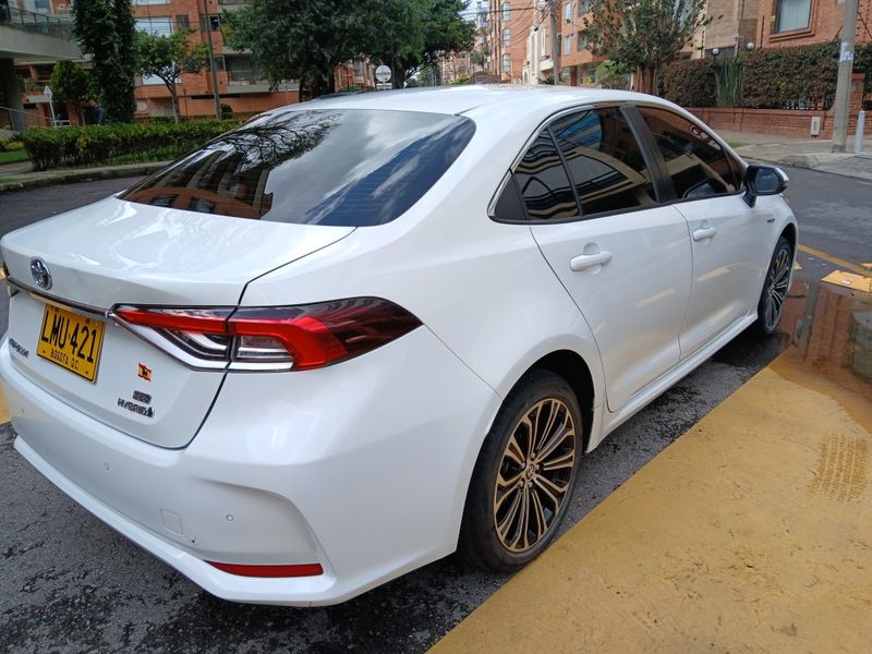 Toyota corolla SEG Hybrido. - imagen secundaria 2