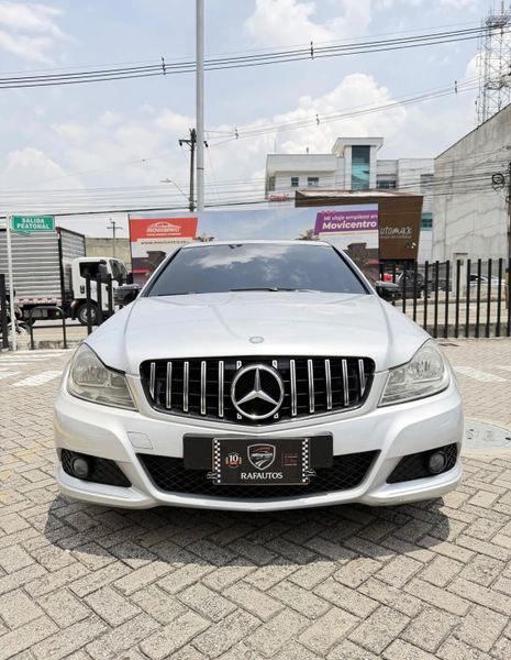 Mercedes Benz clase C - imagen secundaria 2