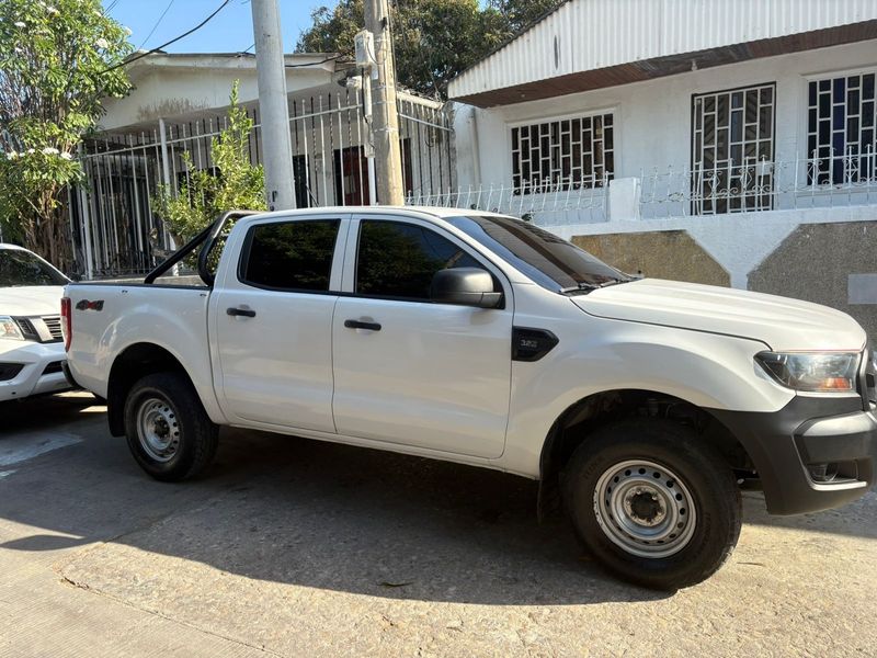 FORD RANGER 2022 DIESEL 3.2 4X4 - imagen secundaria 1