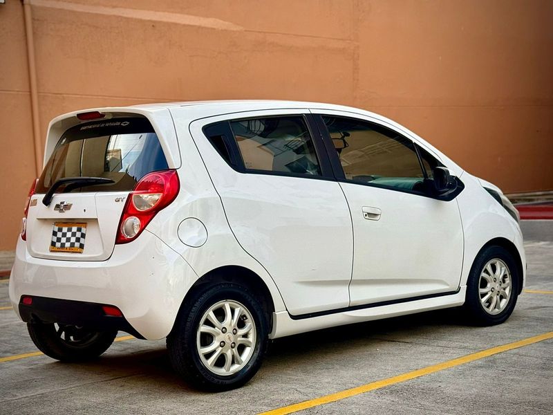 Chevrolet Spark GT 2014 - Interior en cuero - imagen secundaria 1