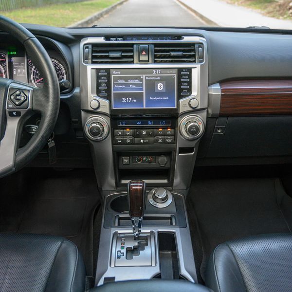 TOYOTA 4RUNNER SR5 LIMITED - imagen secundaria 2