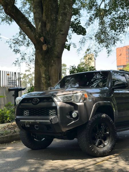 Toyota 4runner blindaje 2 - imagen secundaria 1