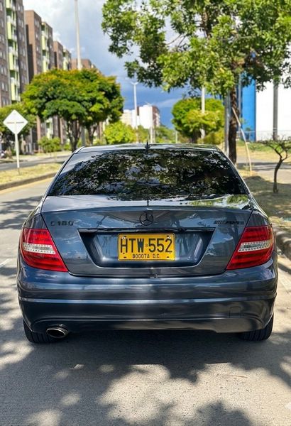Mercedes Benz C180 CGI 2014 NEGOCIABLE - imagen secundaria 1