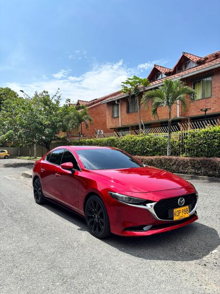 Mazda 3 GRAND TOURING - imagen 1