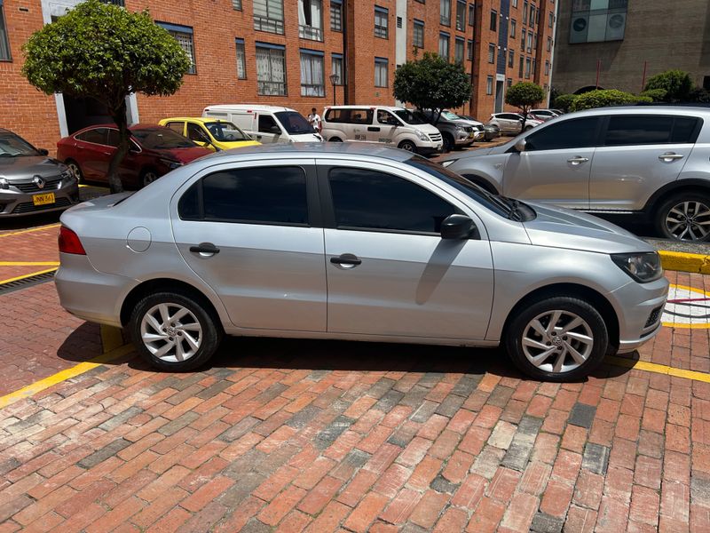 Volkswagen Voyage Comfortline - imagen secundaria 2