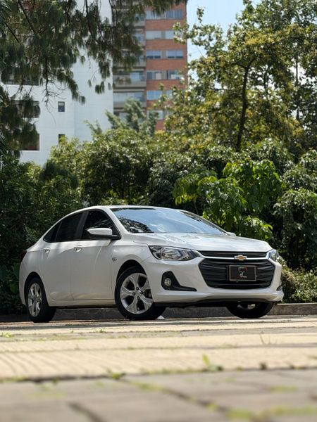 Chevrolet Ónix LTZ turbo 1.0cc - imagen secundaria 1